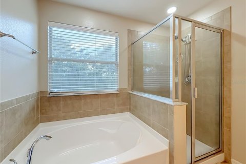 House in Orlando, Florida 4 bedrooms, 226.59 sq.m. № 2215813 - photo 25