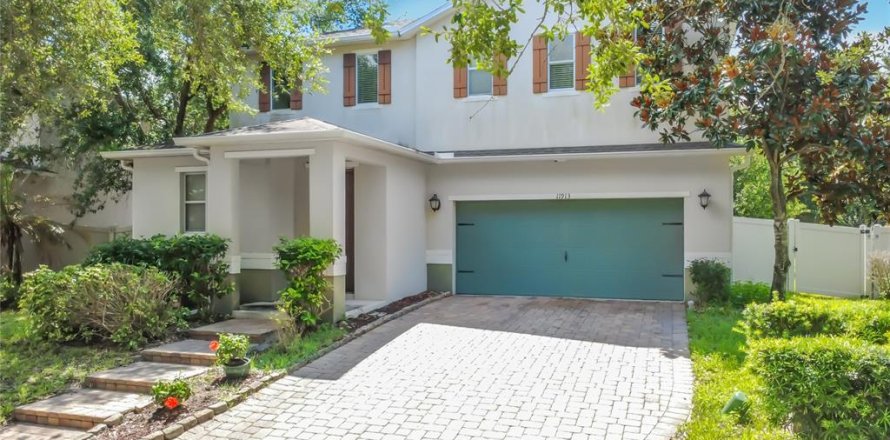 House in Orlando, Florida 4 bedrooms, 226.59 sq.m. № 2215813