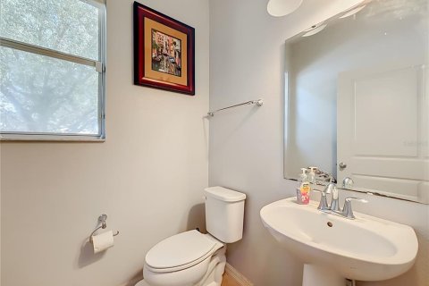 House in Orlando, Florida 4 bedrooms, 226.59 sq.m. № 2215813 - photo 16
