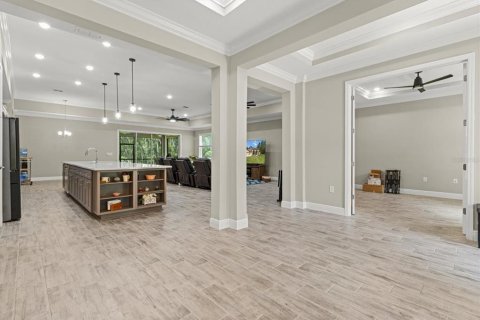 Casa en venta en Homosassa, Florida, 4 dormitorios, 286.98 m2 № 1841522 - foto 10
