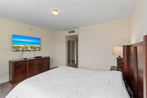 Купить кондоминиум в Майами-Бич, Флорида 2 спальни, 128.21м2, № 2055293 - фото 22