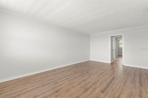 Copropriété à louer à Saint Petersburg, Floride: 1 chambre, 85.93 m2 № 2209893 - photo 5
