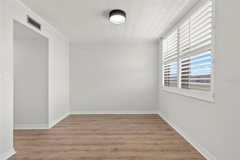 Copropriété à louer à Saint Petersburg, Floride: 1 chambre, 85.93 m2 № 2209893 - photo 7