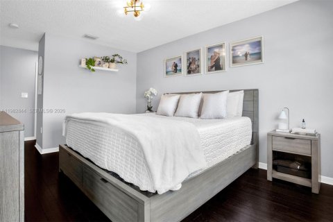 Купить виллу или дом в Катлер-Бей, Флорида 4 спальни, 158.4м2, № 2052493 - фото 20