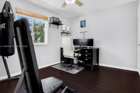 Купить виллу или дом в Катлер-Бей, Флорида 4 спальни, 158.4м2, № 2052493 - фото 30