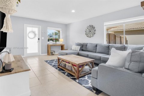 Купить виллу или дом в Катлер-Бей, Флорида 4 спальни, 158.4м2, № 2052493 - фото 13