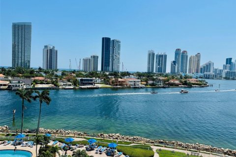 Condo in Aventura, Florida, 2 bedrooms  № 1942342 - photo 2