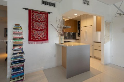 Copropriété à vendre à Sunny Isles Beach, Floride: 2 chambres, 125.42 m2 № 1950322 - photo 5