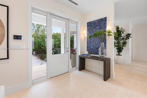 House in Islamorada, Village of Islands, Florida 7 bedrooms, 548.12 sq.m. № 1845431 - photo 14