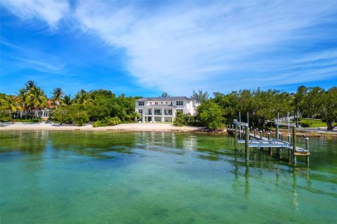 House in Islamorada, Village of Islands, Florida 7 bedrooms, 548.12 sq.m. № 1845431 - photo 1