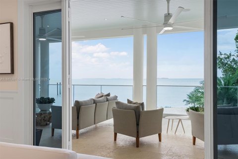 House in Islamorada, Village of Islands, Florida 7 bedrooms, 548.12 sq.m. № 1845431 - photo 21