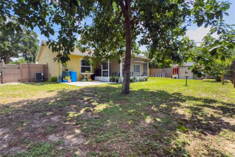 House in Orlando, Florida 3 bedrooms, 110.93 sq.m. № 1765536 - photo 15