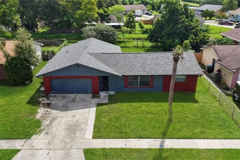 Casa en venta en Orlando, Florida, 3 dormitorios, 139.35 m2 № 1908844 - foto 2