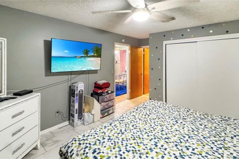 Casa en venta en Orlando, Florida, 3 dormitorios, 139.35 m2 № 1908844 - foto 12