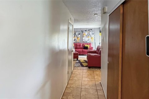 Casa en venta en Orlando, Florida, 3 dormitorios, 139.35 m2 № 1908844 - foto 9