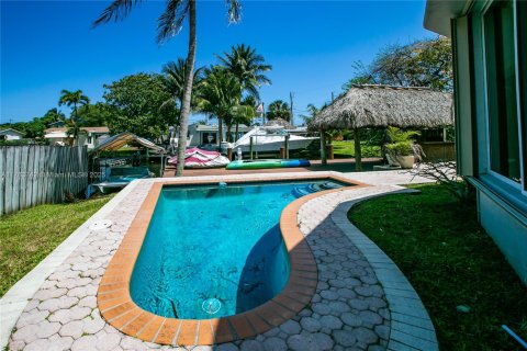 Villa ou maison à vendre à Dania Beach, Floride: 2 chambres, 170.57 m2 № 1983447 - photo 5