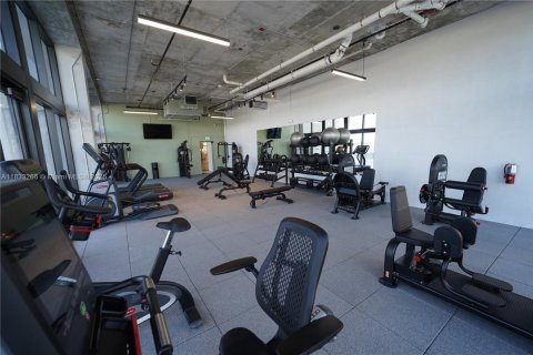 Condo in Miami, Florida  № 1811369 - photo 11