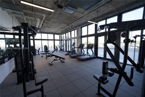 Condo in Miami, Florida  № 1811369 - photo 12