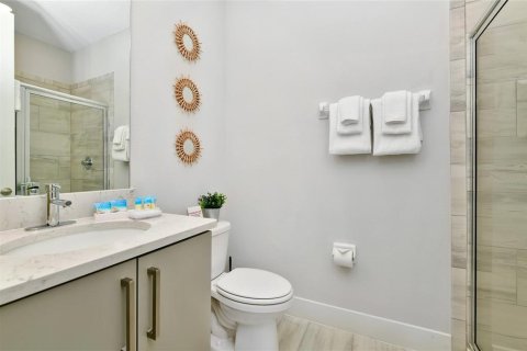 Villa ou maison à vendre à Kissimmee, Floride: 6 chambres, 308.16 m2 № 2120746 - photo 13