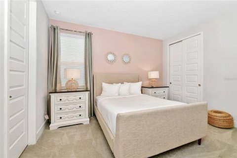 Villa ou maison à vendre à Kissimmee, Floride: 6 chambres, 308.16 m2 № 2120746 - photo 8