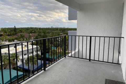 Condominio en venta en North Miami Beach, Florida, 2 dormitorios, 110.55 m2 № 1763376 - foto 8