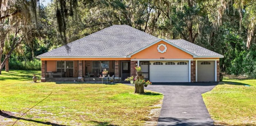 Villa ou maison à Dunnellon, Floride 3 chambres, 138.05 m2 № 2388677