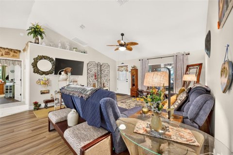 Villa ou maison à vendre à Dunnellon, Floride: 3 chambres, 138.05 m2 № 2388677 - photo 18