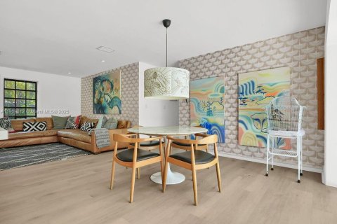 Casa en venta en Palmetto Bay, Florida, 4 dormitorios, 256.22 m2 № 1965859 - foto 12