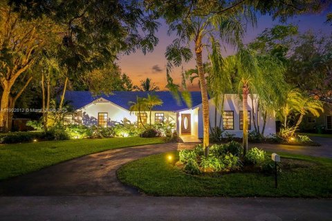 Casa en venta en Palmetto Bay, Florida, 4 dormitorios, 256.22 m2 № 1965859 - foto 2