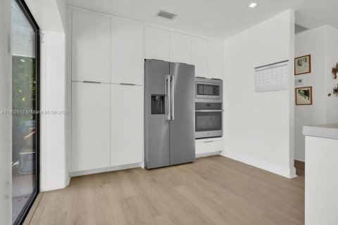 Casa en venta en Palmetto Bay, Florida, 4 dormitorios, 256.22 m2 № 1965859 - foto 20