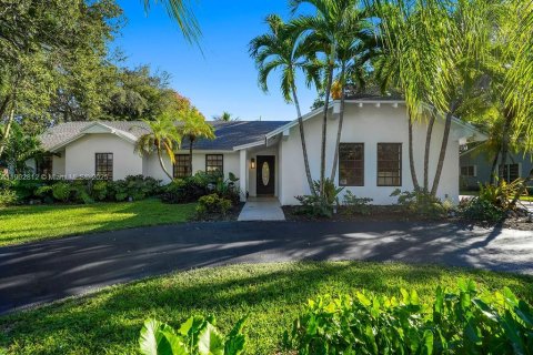Casa en venta en Palmetto Bay, Florida, 4 dormitorios, 256.22 m2 № 1965859 - foto 5