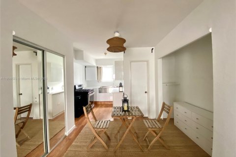 Condo in Miami Beach, Florida № 1964169 - photo 7