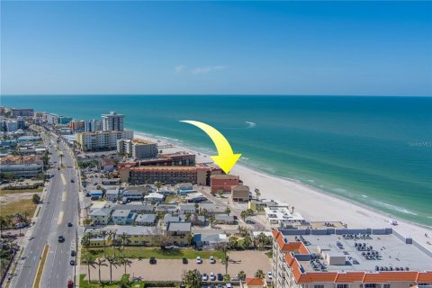 Casa en venta en Redington Shores, Florida, 8 dormitorios, 518.39 m2 № 2386745 - foto 28