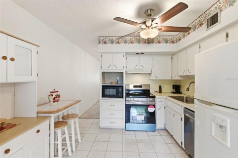 Condo in Clearwater, Florida, 2 bedrooms № 2233736 - photo 26