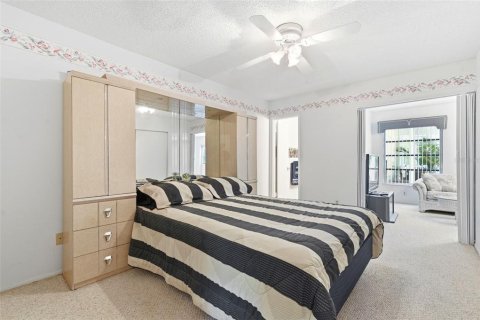 Condo in Clearwater, Florida, 2 bedrooms № 2233736 - photo 15