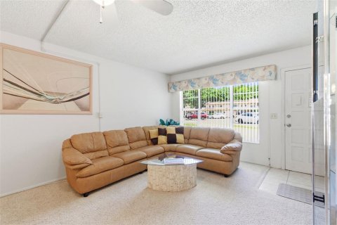 Condo in Clearwater, Florida, 2 bedrooms № 2233736 - photo 6