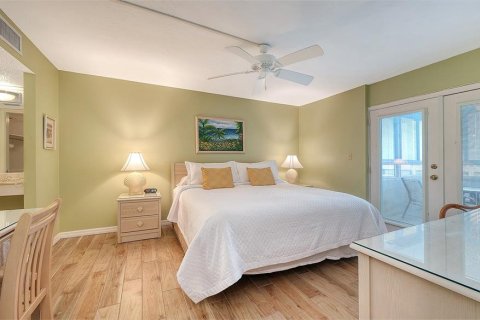 Copropriété à vendre à Sarasota, Floride: 2 chambres, 123.93 m2 № 2150117 - photo 18