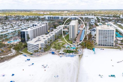 Copropriété à vendre à Sarasota, Floride: 2 chambres, 123.93 m2 № 2150117 - photo 29