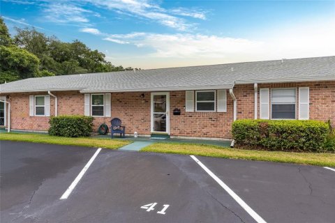 Condo à DeLand, Floride, 2 chambres № 2097775