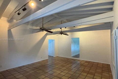 Casa en venta en Pinecrest, Florida, 4 dormitorios, 206.34 m2 № 1872106 - foto 2
