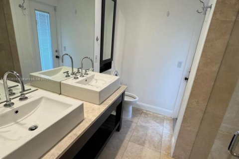 Casa en venta en Pinecrest, Florida, 4 dormitorios, 206.34 m2 № 1872106 - foto 9