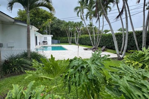 Casa en venta en Pinecrest, Florida, 4 dormitorios, 206.34 m2 № 1872106 - foto 11