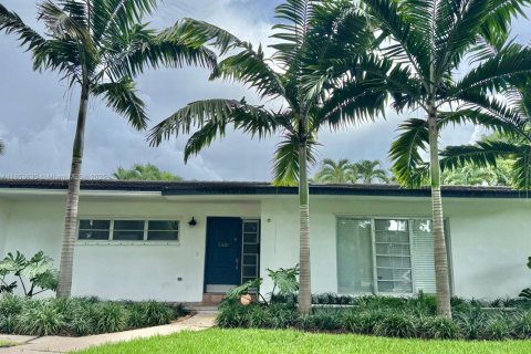 Casa en venta en Pinecrest, Florida, 4 dormitorios, 206.34 m2 № 1872106 - foto 1