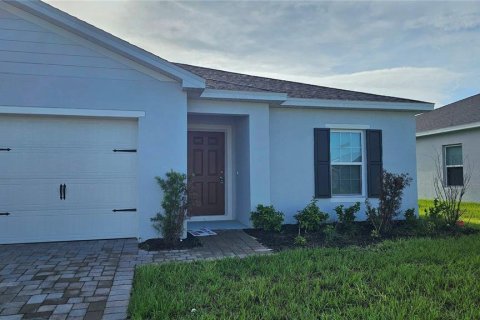 House in Dundee, Florida 4 bedrooms, 185.8 sq.m. № 2285215 - photo 2
