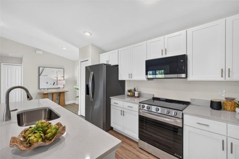 Casa en venta en Port Charlotte, Florida, 3 dormitorios, 121.98 m2 № 2354811 - foto 17