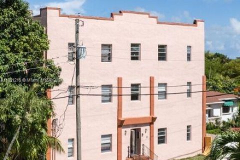 Villa ou maison à louer à Miami, Floride: 1 chambre, 917.6 m2 № 1698296 - photo 6