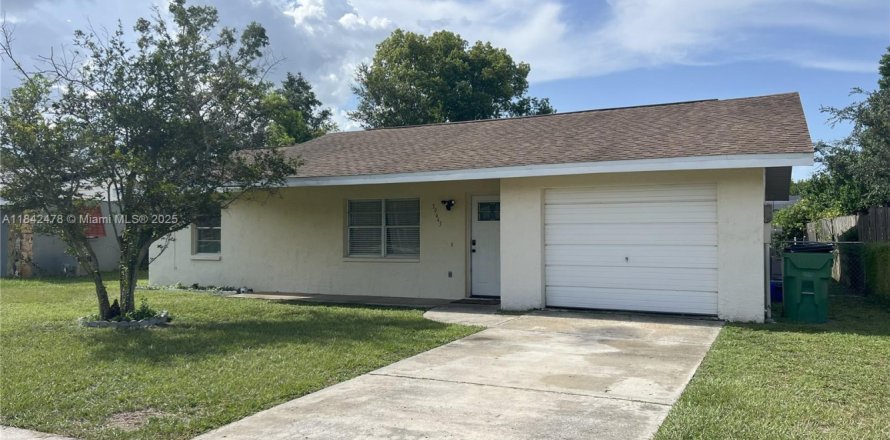 Casa en Zephyrhills, Florida 4 dormitorios, 200.2 m2 № 1957703