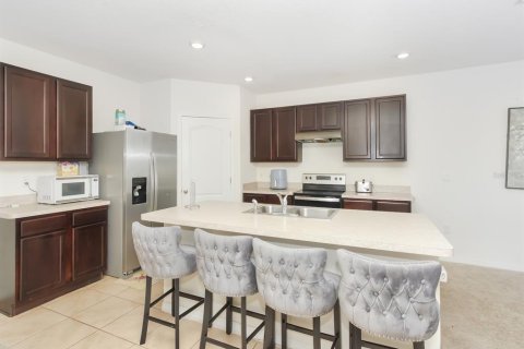 Casa en venta en Auburndale, Florida, 5 dormitorios, 251.21 m2 № 2143874 - foto 5