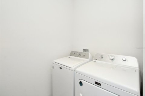 Casa en venta en Auburndale, Florida, 5 dormitorios, 251.21 m2 № 2143874 - foto 23