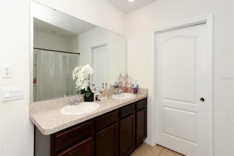 Casa en venta en Auburndale, Florida, 5 dormitorios, 251.21 m2 № 2143874 - foto 18